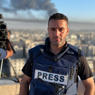 مصور قناة الجزيرة في غزة|  Cameraman at Al Jazeera Media Network