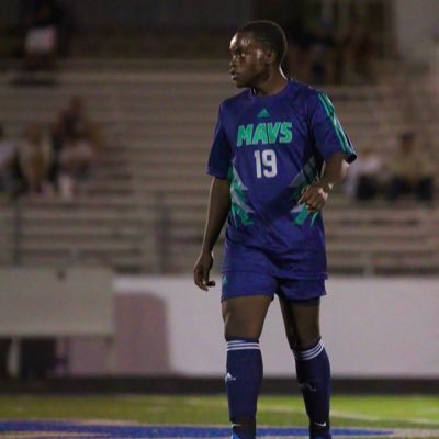 sumaili_de30471's profile picture. I am an athlete at MVHS in Boise Idaho, varsity soccer. I am a 5’7 striker weighting 160