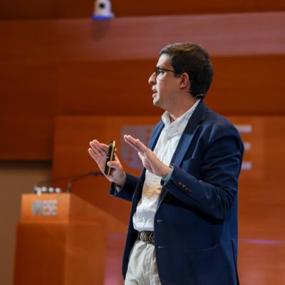 Maestro Ed.Primaria, Psicopedagogía y Orientación familiar.Profesor en @La_Farga, @UNIRuniversidad y en @ImpulsEducacio. Futuro Psicólogo.