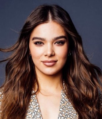 GomezFreix33151's profile picture. Je suis une grande fan d'Hailee Steinfeld