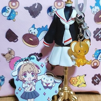 福祉系職のコスプレするアラフォーおばさん。
セーラー系、巫女服、メイド服、シスター服が好き🎀
コスプレ、神社、お寺、教会や旅行、遺跡、歴史的建造物、美術館、博物館、水族館、図書館、本、工作、ゲームなどなど、比較的なんでも好きです。