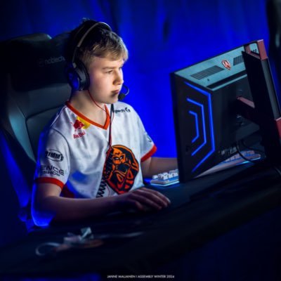 17yo, cs for @ENCE ac Business: Roni.Hakola@poserts.com