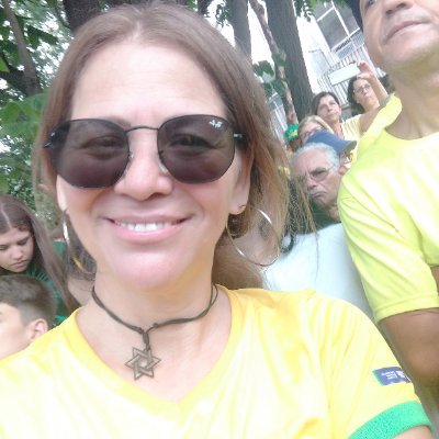 Não ligo para o que vc liga😒
Mas, ligo se🫵🤨 interferir no que eu ligo.🇧🇷💛💚