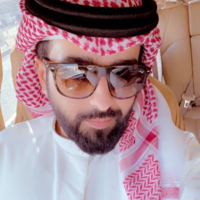 قالوا بتلقى غيرها وإترك هواها اليوم ، قلت العفو يا حاسدين ، ما ابدل قَمر بنجوم