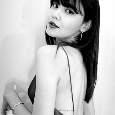 ā1st mÉŖmoā ā ššØš©š²šš®š ā± š§š»āāļø Her angelic voice is her charming point. Sheās actually the dork ones on Red Velvet. Happiness! Itās your ššš§šš². āļø