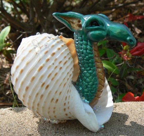 CreaturesOf_Fae's profile picture. I create one of a kind fantasy sculpture. My sculpture has been featured in multiple magazines and are in private collections around the world.