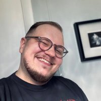 Mike (@itsmike_lol) 's Twitter Profile