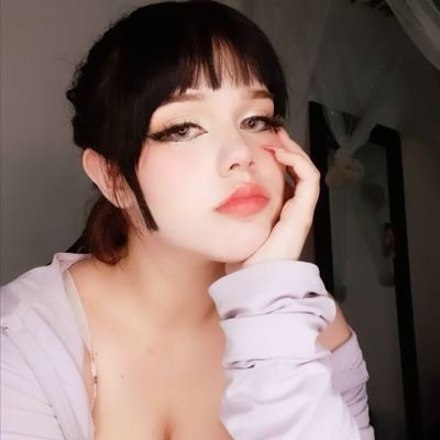 si me ves sonreír es por que me acuerdo de alguien que se fue.🤣
Loca pero no de tu manicomio 🤭