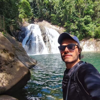 Especialista en Marketing digital, profesional de Marketing y Negocios Internacionales, Google AdWords certificate. Director de Moto Touring Colombia
