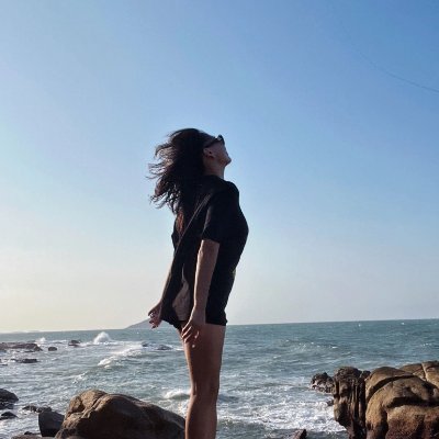 Anne_baekhyu1's profile picture. Accept your ordinariness and try your best to be different