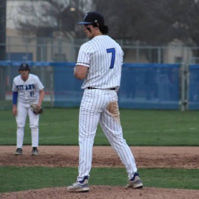 brady_durkan's profile picture. CSUB Commit 👌👌👌