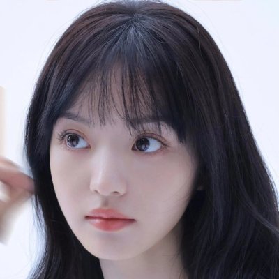 WScrivings1435's profile picture. 爱笑女孩