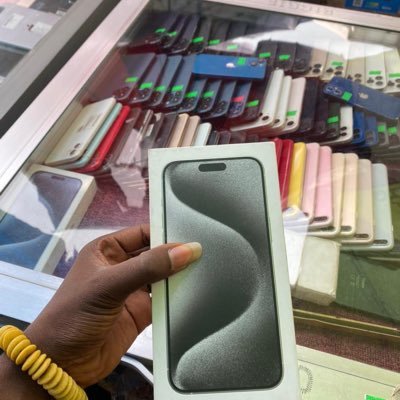 We sell and repairs Apple products,Smartphones,Watches and Laptops 📱⌚️💻(All kinds of phone accessories )…Delivery across the Globe 🌏