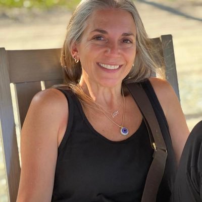 Caroline_90271's profile picture. social worker, lover of kids, nature and animals. #crypto expert. Lonely and boring lifestyle😔