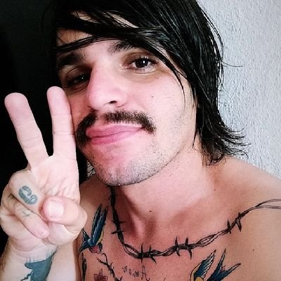 @cruzeiro 
BH pro mundo
tmj, saúde e paz
Uma dose de Hardcore por favor

estudante de educação física   :)