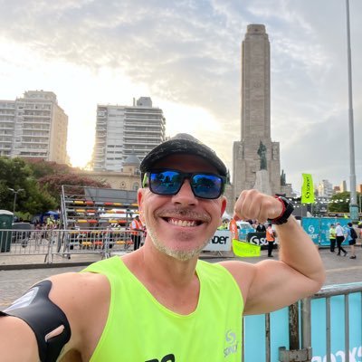 “Se fue el tren, varios tropiezos en el camino pero me fue bien, Vivi y cumplí con mi destino fui y soy lo que soñé” Also: Abogado, docente y runner 👟🏃‍♂️💪❤️