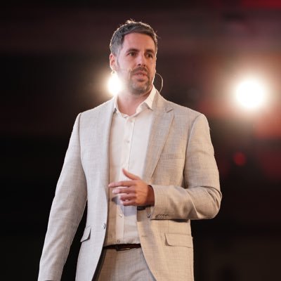 Transforming Employee Experience through S.P.I.E.S
𝗔𝘂𝘁𝗵𝗼𝗿 𝗼𝗳 𝗧𝗵𝗲 𝗜𝗻𝘀𝗶𝗴𝗵𝘁𝗳𝘂𝗹 𝗜𝗻𝗻𝗼𝘃𝗮𝘁𝗼𝗿