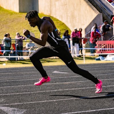 5’8 145 Cornerback Defensive Back Track and Field💨🔥🏃🏾 C/O25 kdruffin06@gmail.com 200:23.00 60:7.55 40 dash:4.58 100:11.41