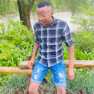 MabundaElection's profile picture. 