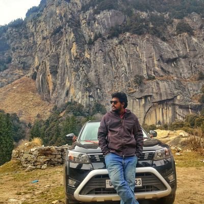 Amateur photograapher, writter, um bindass rider, riding ma lyf expecting d worst and doin d best....