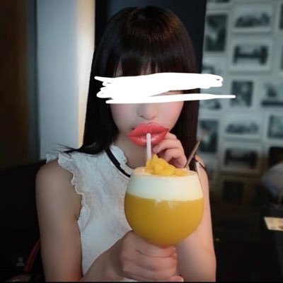 RihocU's profile picture. 年齢はZ世代でパパは皮膚科医🤡