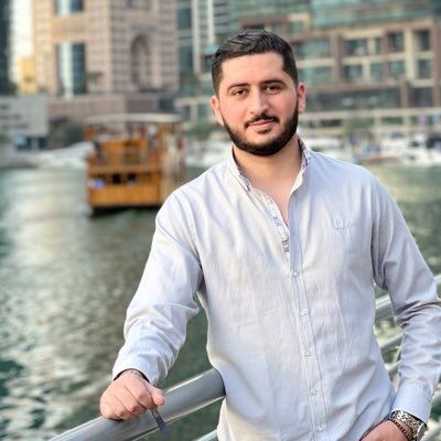 Doctor | 25 👨🏻⚕️ Traveling, poetry, music & movies