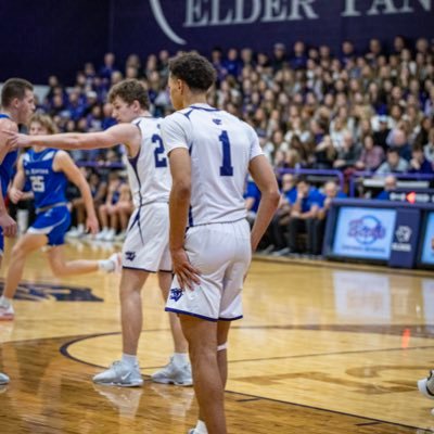 6’3 PG @ Elder High school class of 25 Midwest basketball club MHC https://t.co/LdoLTzVgSj