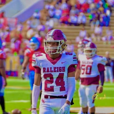 Raleigh High School🦁c/o 2025🎓RB/LB 6’1 180lb Email: christophermoncrief2006@gmail.com