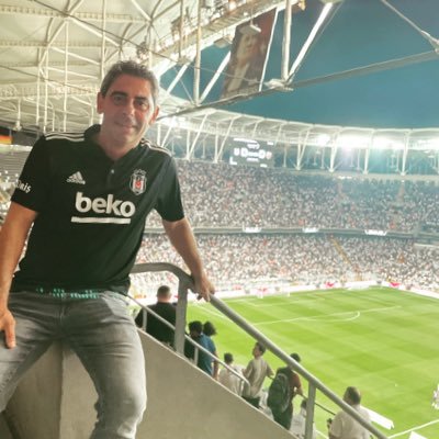semih_eren's profile picture. BEŞİKTAŞ bir AŞK hikayesi değildir... BEŞİKTAŞ bir AŞKtır gerisi hikayedir 🖤🤍🖤🤍