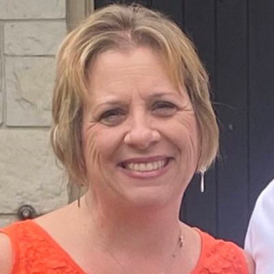 kwaindel's profile picture. Wife, mother, Literacy and Dyslexia Specialist, Doxie mom of 3