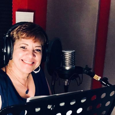 Spanish voice artist for Multinational companies & Government Agencies. Your business, my voice! 🎙️ rosealbelovoiceovers@gmail.com