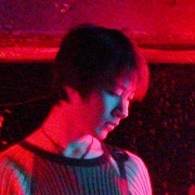 ChakaN81's profile picture. 그냥 딴따라...... 그러고보니 나도 저런 샤방하던 시절이 있었지... 쳇!! ㅡㅡ^