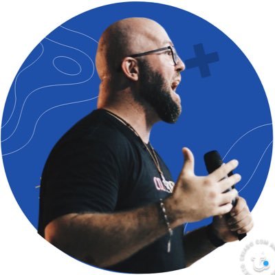 Consagrado de Vida na Colo de Deus, esposo da Silmara, pregador, formador, comunicador ....