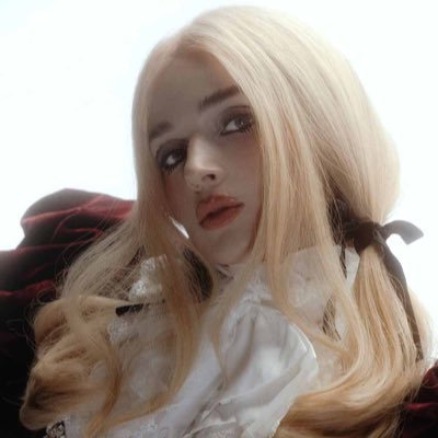 A new account dedicated to bringing you detailed and fast updates on the career of cultural cult icon, Poppy! 💕🪩