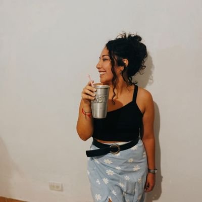 Juli98Lu's profile picture. Nadie muere virgen, la vida nos coje a todos.