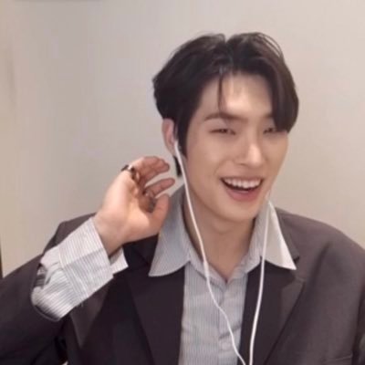 a.c.e, atz, exo, mx, nct, oneus, onewe, onf, wayv, woodz, and more. once i was normal, now i base my life decisions on whether doyoung and renjun would approve.