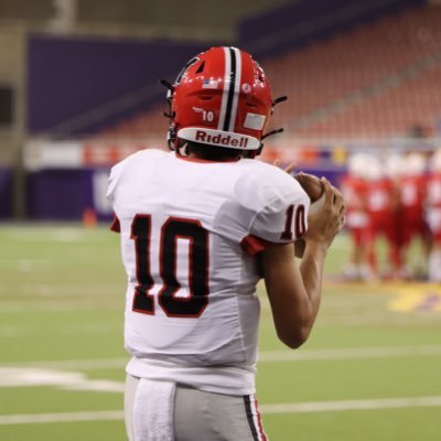 |QB| C/O 2025 Linnmar Highschool (marion ia) 6’1 , 160, 3.5gpa, cell-(319-550-6642)