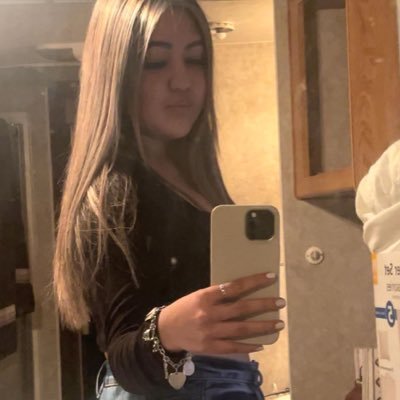 DeandraAltamir1's profile picture. 