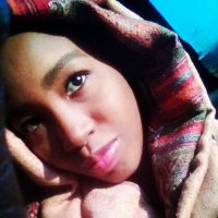 Zubayydah Ahmad (@c_rr_ee_aa_mm) 's Twitter Profile