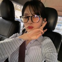 вυɴα ala (@asweulgi) 's Twitter Profile