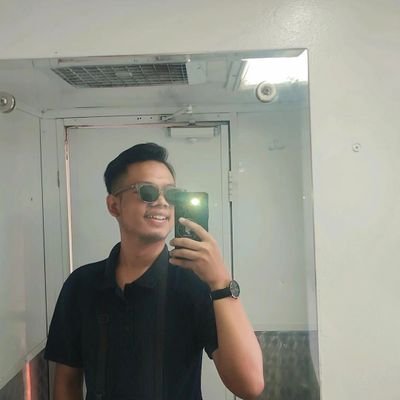 IpungDelahoya_'s profile picture. Sekedar pelarian