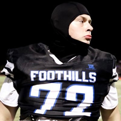 Catalina Foothills High School 6'3 295lbs T/G/DT 
#72|2024|(520)730-7773|
jaydennoperi05@gmail.com