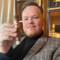 London Cigar Smoker(@ldncigarsmoker) 's Twitter Profile Photo