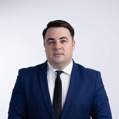 Former MEP @USR @reneweurope
Romanian politician
https://t.co/yA7U16yu4D
