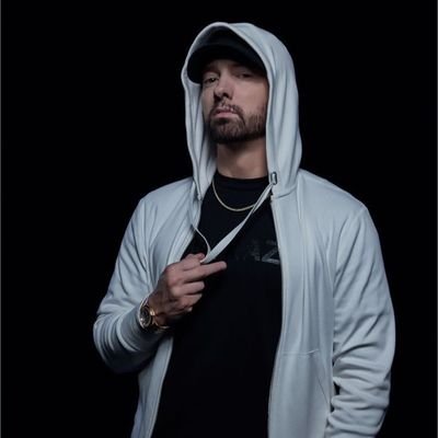 bee_llary's profile picture. Manchester united for life❤