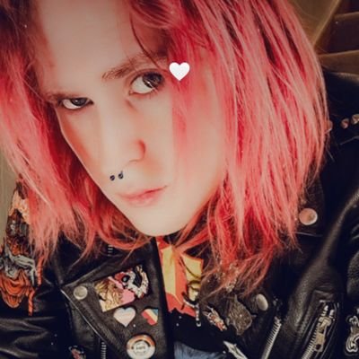 18+
Transfemme/nonbinary Ghoul
A little butch (but in the daddy way)
NamelessCobalt on twitch/insta/tiktok/all that mess
OF coming soon