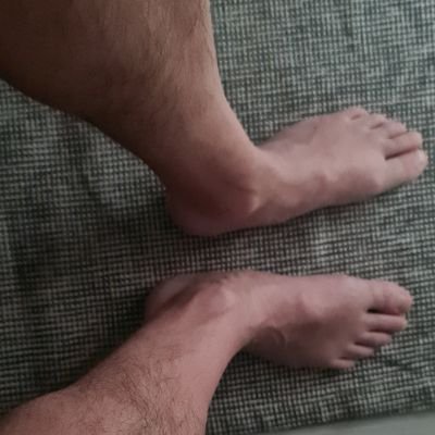 feetieguy's profile picture. 18+ only. NSFW.

A 40+ gentleman dad-bod type, with a  🐽😈 side.

Sharing pics and vids of my favourite things: 🦶🍆 💦 

@feetieguy on JFF & OF