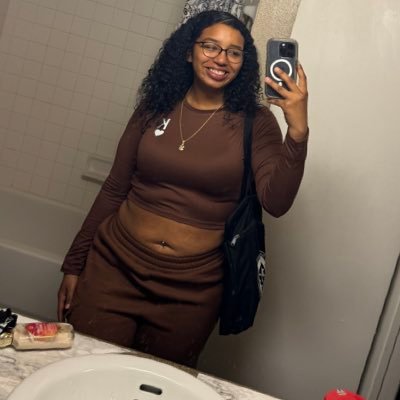 1876🐾 1935🤎 #pv25 SφS🤍🖤ig:princess._.prada amos:prada.loveu