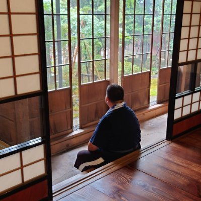 一期一会。ここで出会ったのも何かの縁。過激な発言をすることもあるかもしれませんが、お付き合いの程、よろしくお願いします。福井ユナイテッド(旧:サウルコス福井)、応援しています!