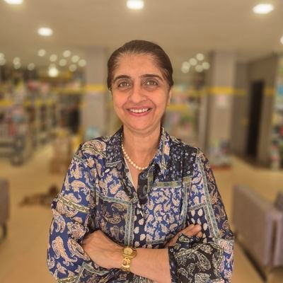 Woman-led Independently-owned bookshop located in Kolkata, India | Selling books since 1991 | Open daily 10AM-8PM | We ship globally✈️| 
🌈 🐶🦿👩‍🦽friendly|